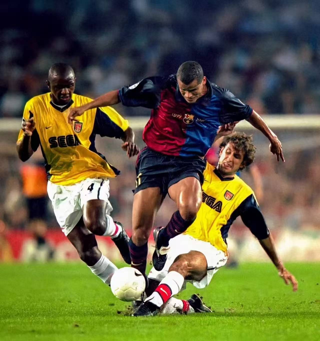 赛地聚焦：法国杯国际比赛日热度飙升；里尔造点机会；赛场秩序良好；控场能力受关注的简单介绍